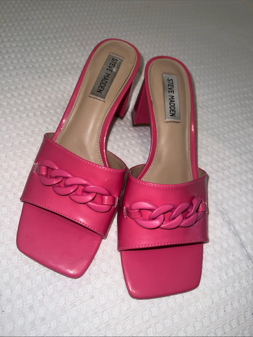 Steve Madden Hot Pink Chain-Trim Slide Mules